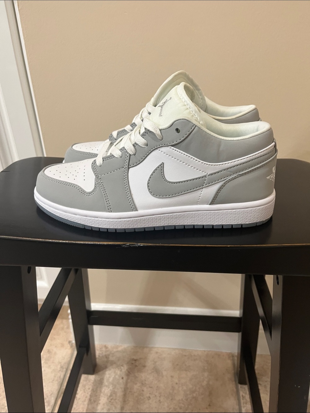 Retro Low-Top Sneakers — White & Light Gray